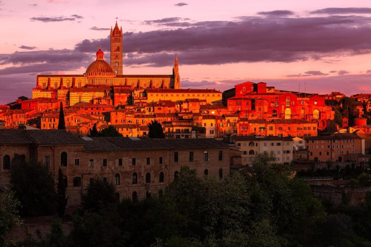 Con Panorama. Ferienhaus Siena