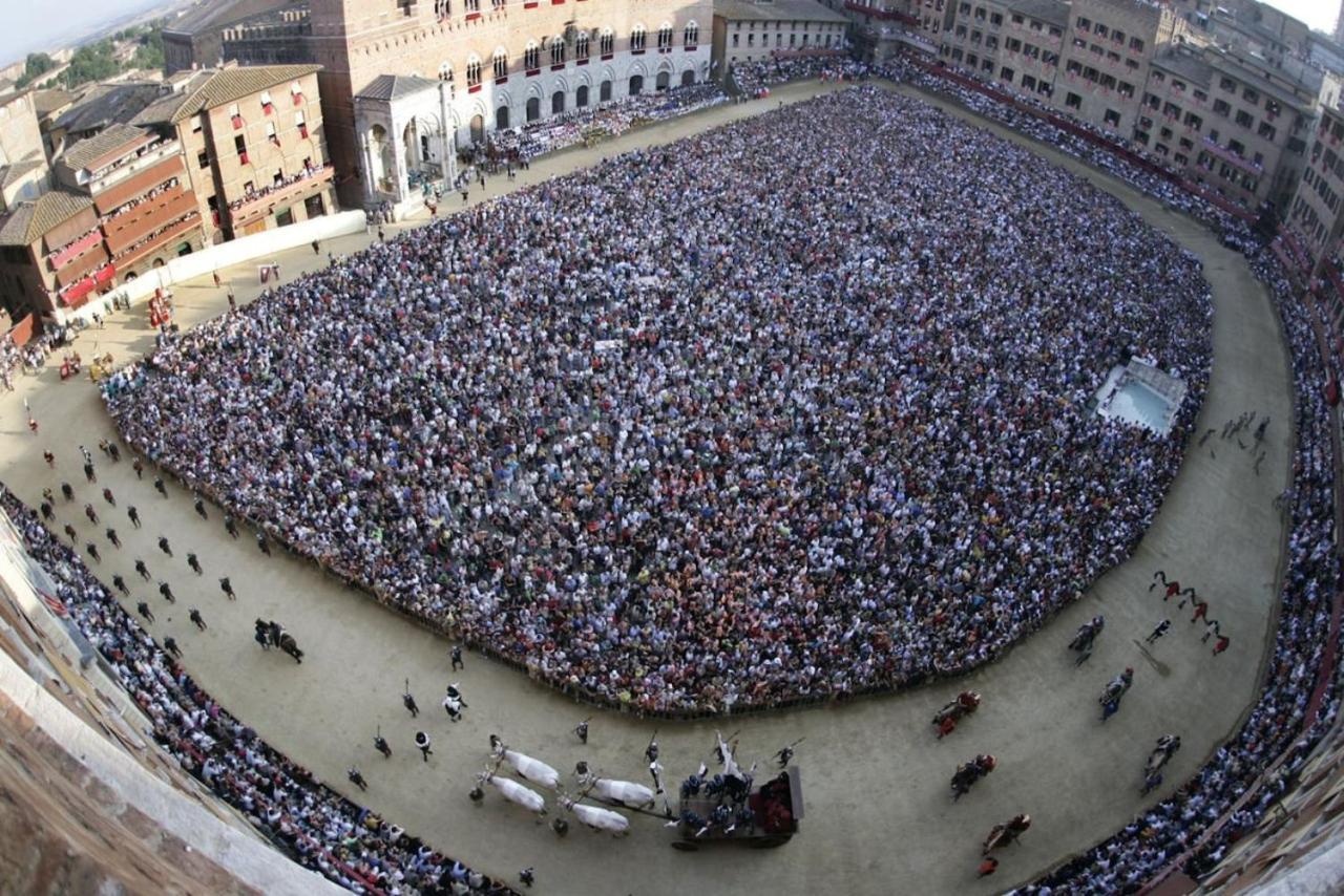 Con Panorama. Ferienhaus Siena